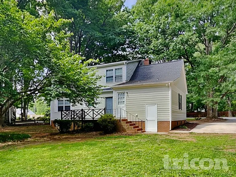 14011 Phillips Rd — Photo 17