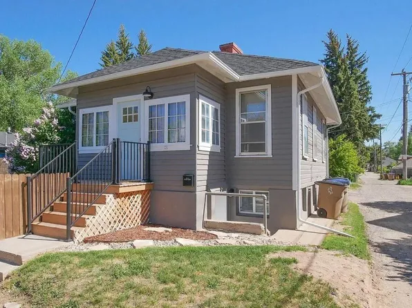 812 Clark St #Basement, Laramie, WY 82072