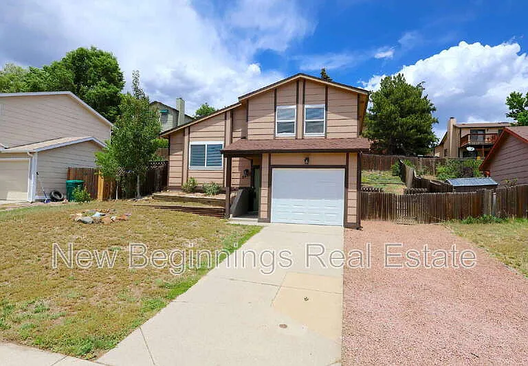 5560 Montgomery Ter — Photo 1