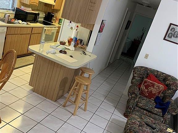 2nd image of 610 SW 47th Ter APT 5