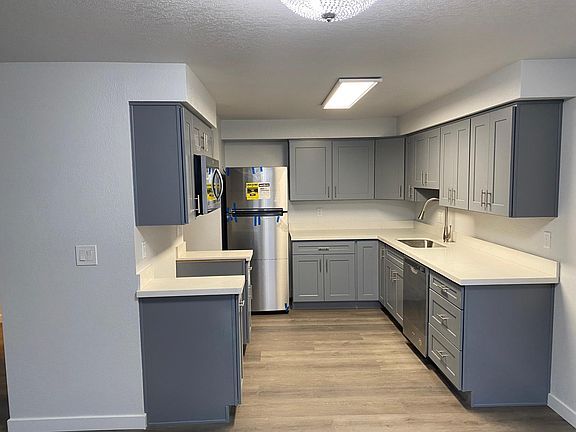 5th image of 11222 Corliss Ave N #B