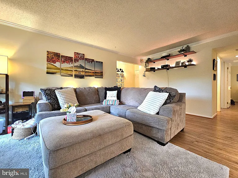 7758 New Providence Dr #9 — Photo 4