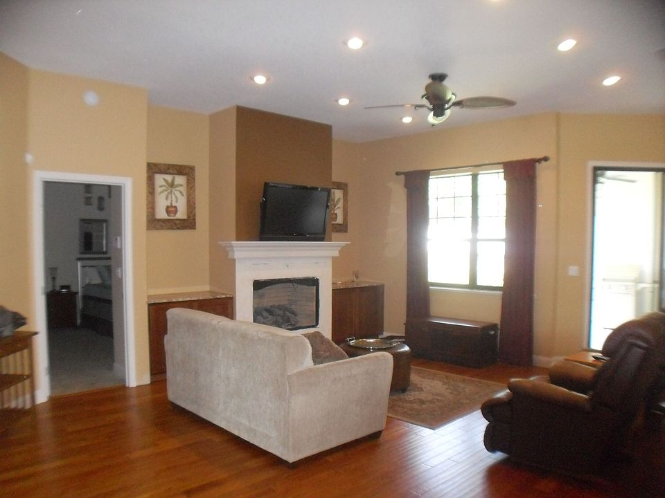1st image of 2721 SE 48th Ave