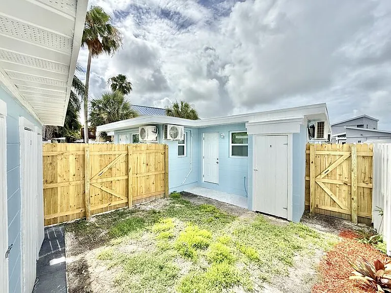 638 180th Ave E #1 — Photo 30