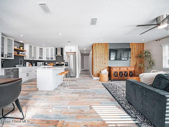 3rd image of 208 W Seminole Ave APT 1