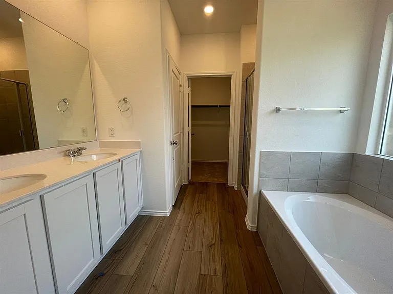 2113 Four Waters Loop — Photo 15