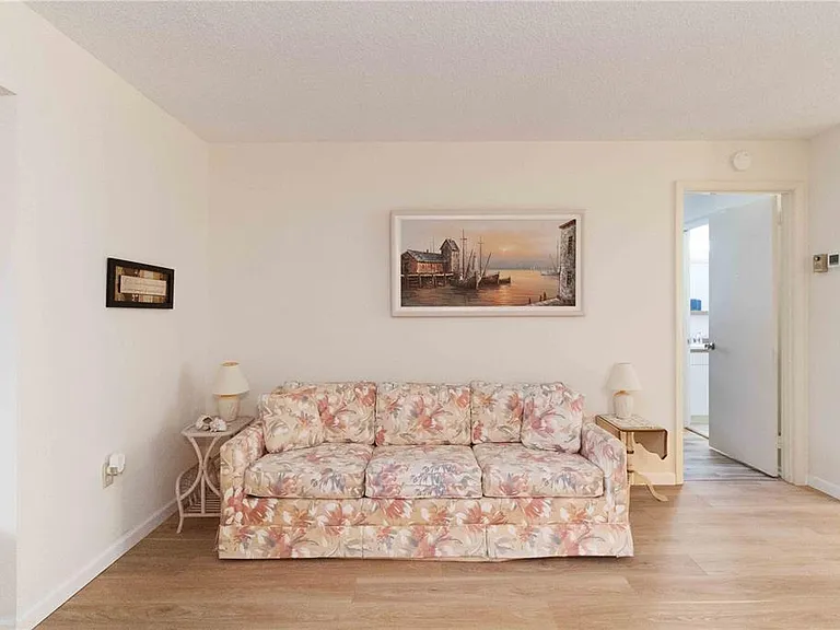 6215 Green View Cir #74 — Photo 12