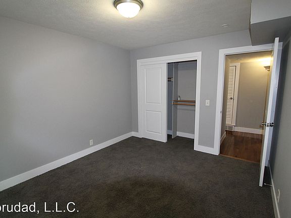 5th image of 428 N 40th St APT 4