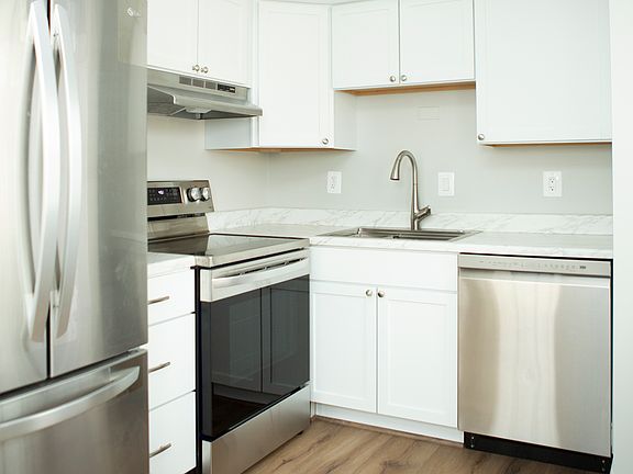 5th image of 1201 N Pitt St APT 3A