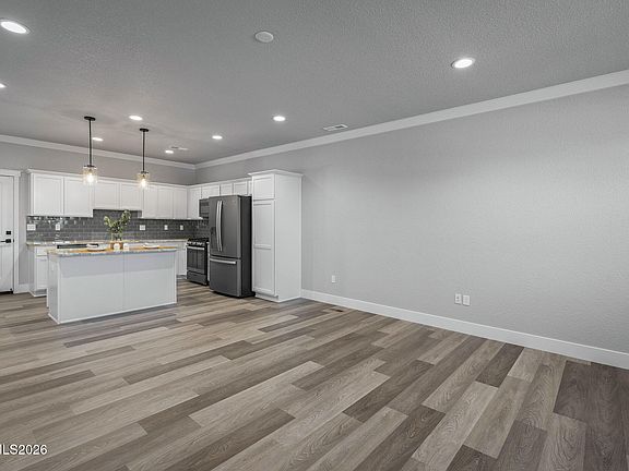4th image of 18663 Village Center Dr