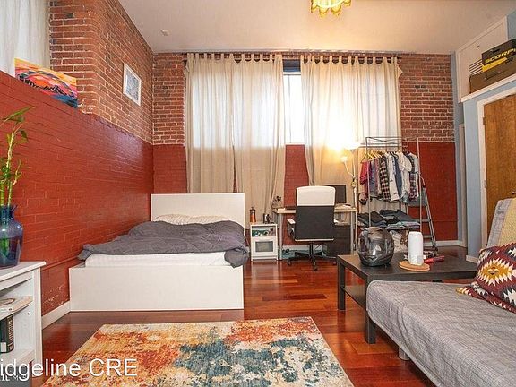 4th image of 1201 Fitzwater St Unit 101