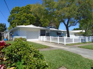 700 Gershwin Dr, Largo, FL 33771