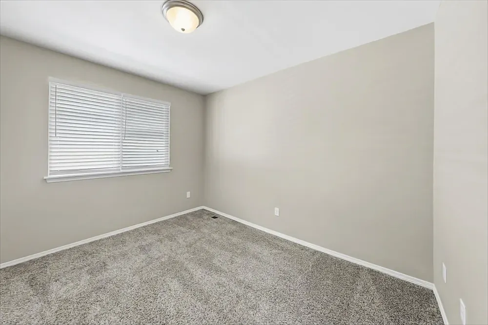 4 bed, 2.5 bath, 1808 sqft, $1,890 — Photo 1