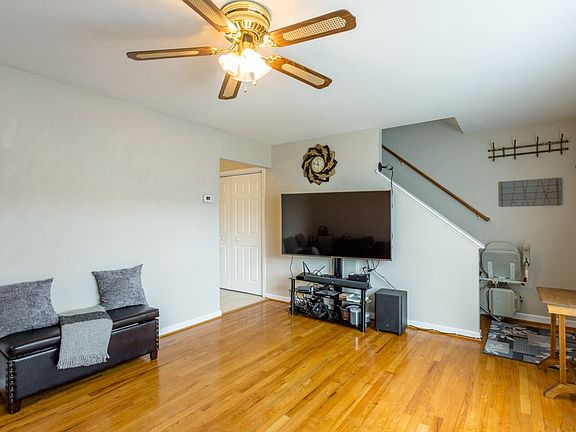 4th image of 2370 Breckenridge Ct