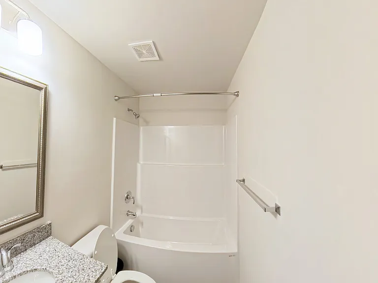 916 Drake Grove Ln — Photo 19