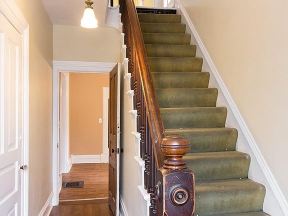 5th image of 109 Catherine St