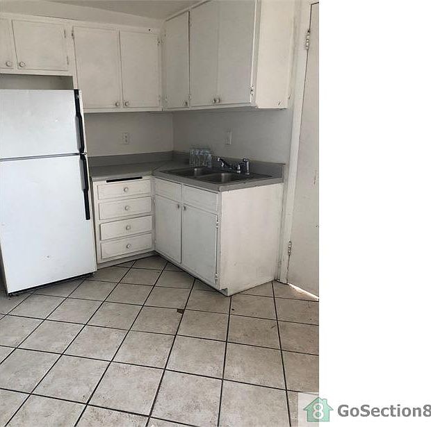 2nd image of 1618 Spruce St APT 2