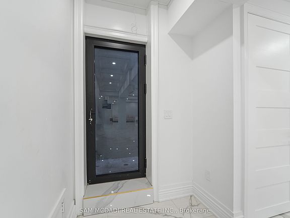 2nd image of 1394 Lorne Park Rd #Basement