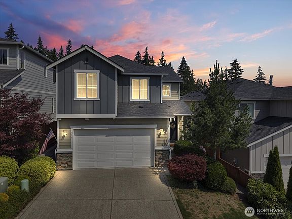 2nd image of 315 182nd Street SE
