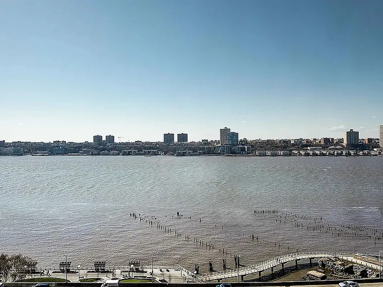 50 Riverside Blvd #15C — Photo 13