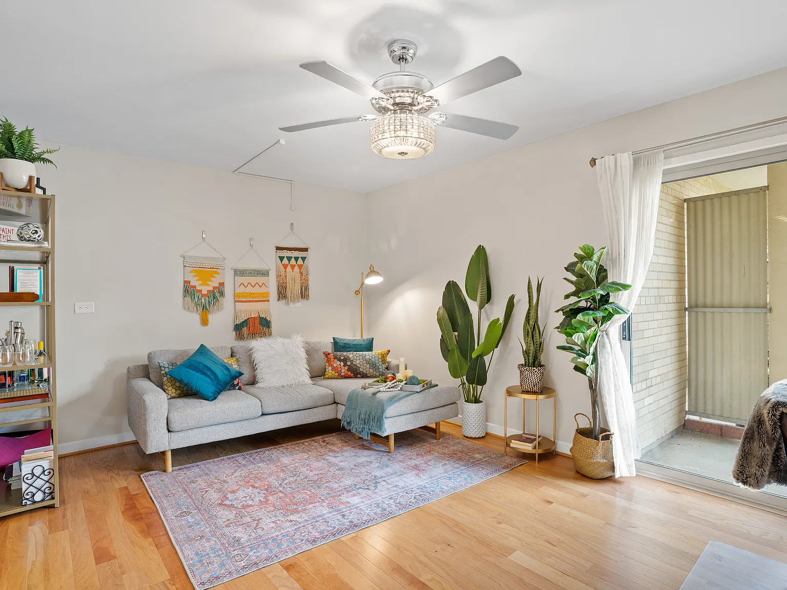 1 bed, 578 sqft, $1,800 — Photo 3