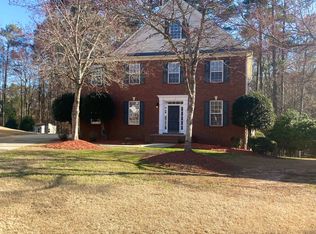 460 Ridgewood Dr, Fayetteville, GA 30215
