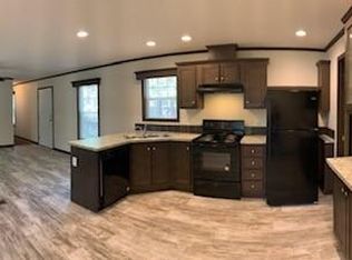 2491 Huntington Park Dr #192, Grand Forks, ND 58201