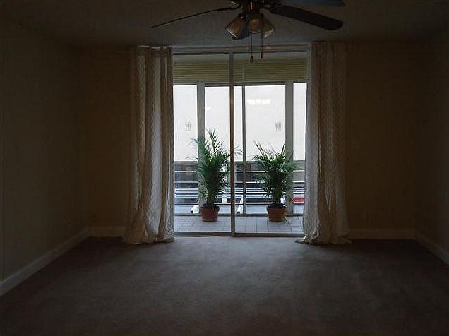 1st image of 410 NW 68th Ave APT 203