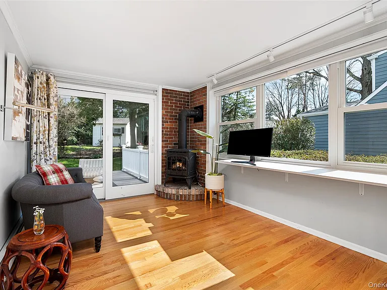 1001 Shore Acres Dr — Photo 20