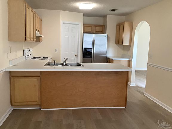 5th image of 6060 Savannah Dr