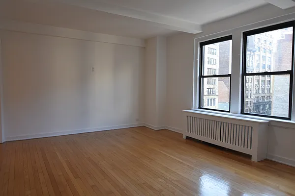 Rented by Buchbinder & Warren | media 22