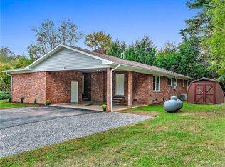 19 Rolling Green Dr, Waynesville, NC 28786