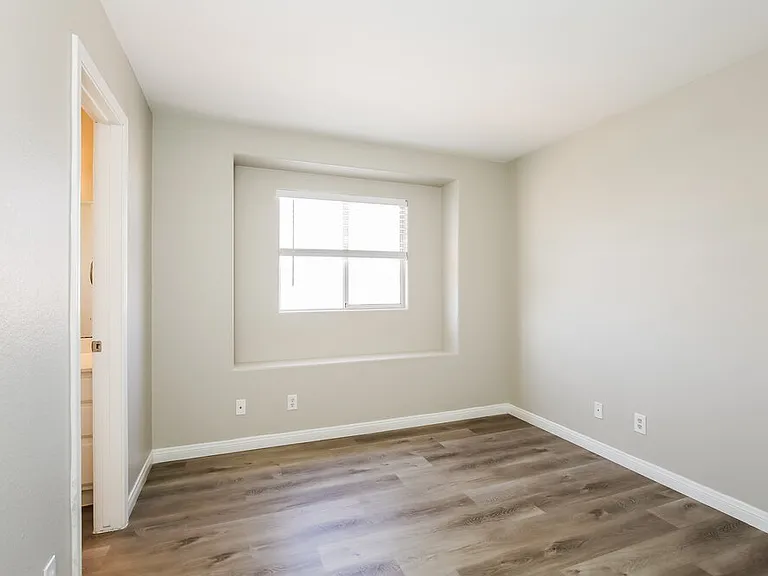 9009 Ballad Ave — Photo 14