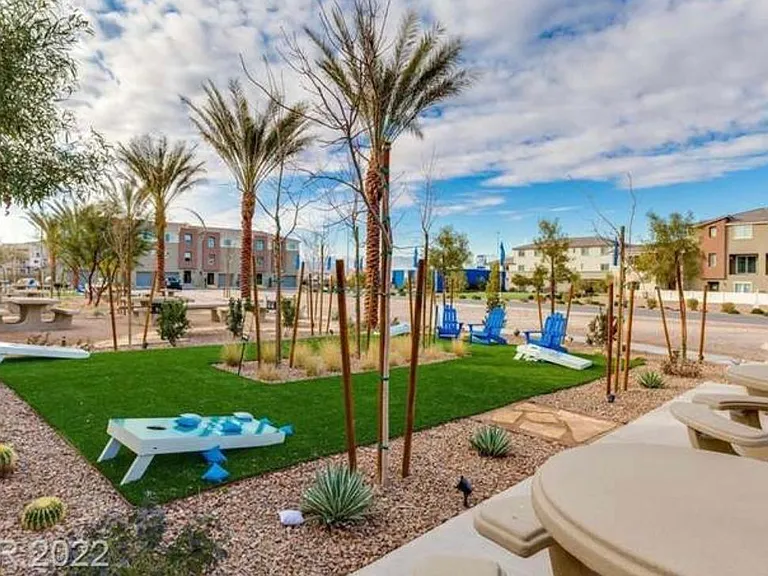 2828 Mosaic Moon Ln — Photo 48