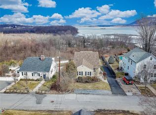8 Hirle St, Cornwall On Hudson, NY 12520