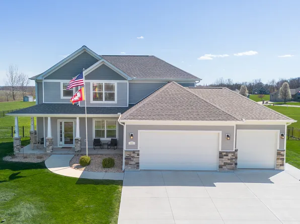 392 N 2959th Rd, La Salle, IL 61301