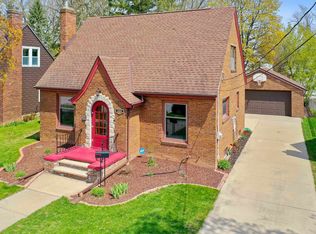 1524 N Harriman St, Appleton, WI 54911