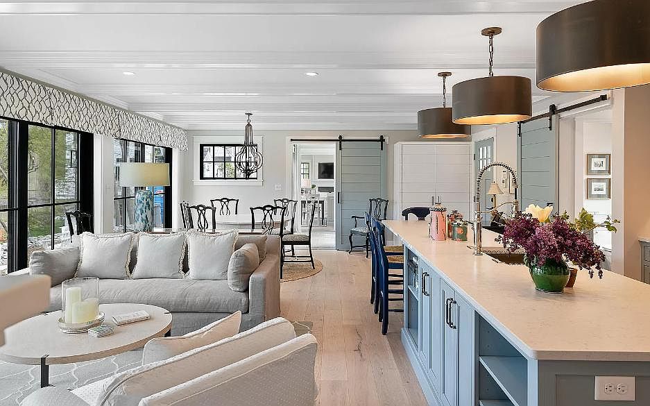 2 Maine St Kennebunkport ME Zillow