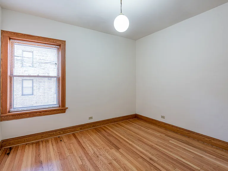 2704 N Mildred Ave #1R — Photo 8