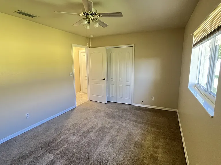 922 SE 13th Ter #1 — Photo 10