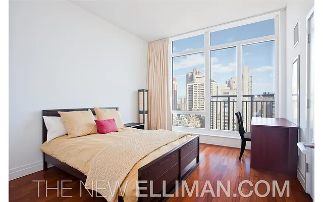 Rented by Douglas Elliman | media 27