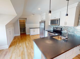 10 W Lancaster Ave #2, Paoli, PA 19301