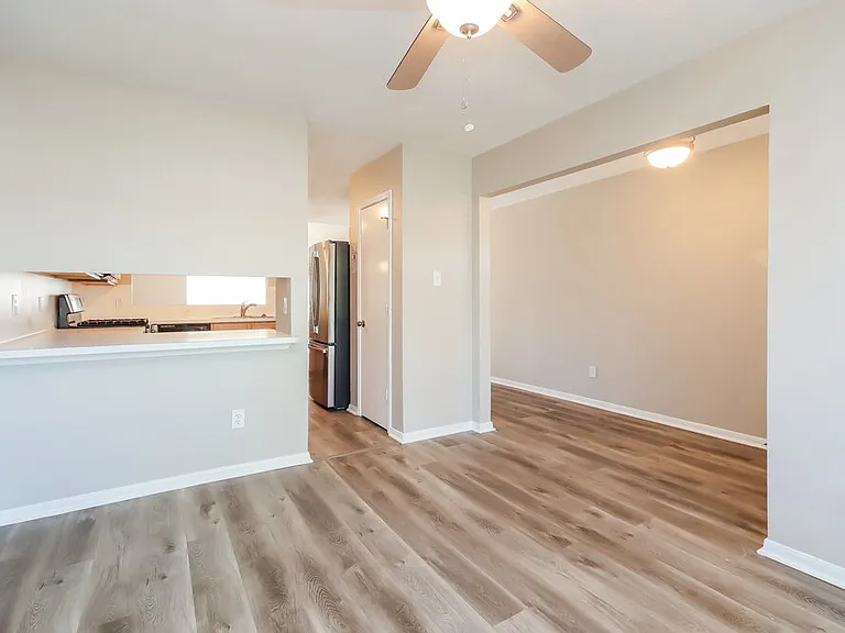 10815 Malden Dr — Photo 5