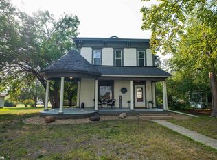 113 Washington St, Conrad, IA 50621