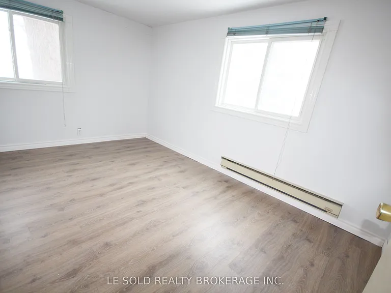 169 Gormley Rd W — Photo 22