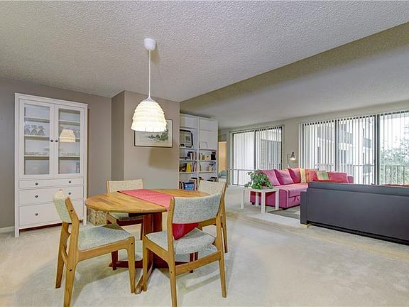 5th image of 150 Belleview Blvd APT 304