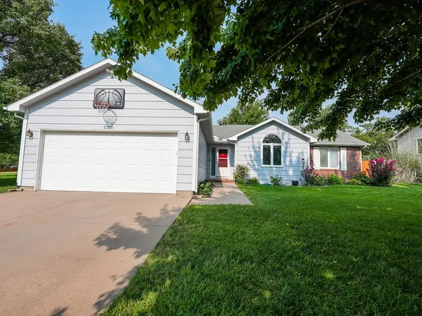 2325 N Gentry Ln, El Dorado, KS 67042