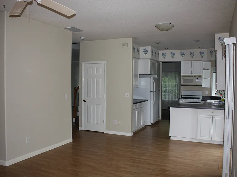 608 NW 131st St — Photo 5