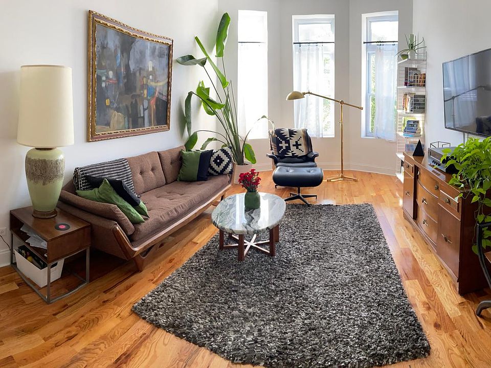 1st image of 1712 W Sunnyside Ave APT 2F