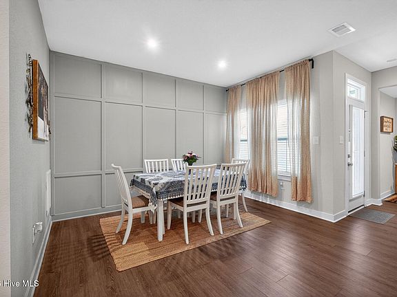 5th image of 406 Ryker Road E